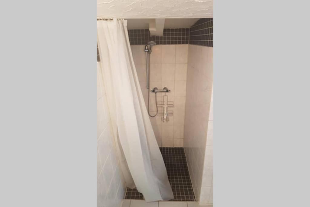 Appartement Vanille, Ferienwohnung Mit Eigenem Eingang, Wie Ein Kleines Haus Bad Salzuflen Exteriör bild