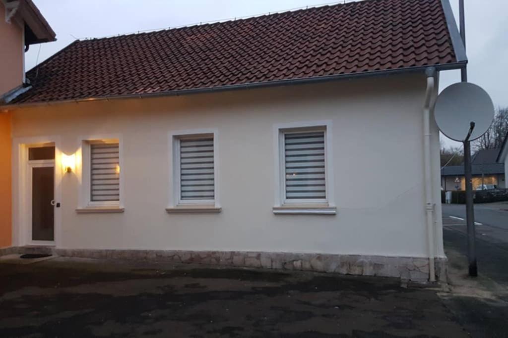 Appartement Vanille, Ferienwohnung Mit Eigenem Eingang, Wie Ein Kleines Haus Bad Salzuflen Exteriör bild