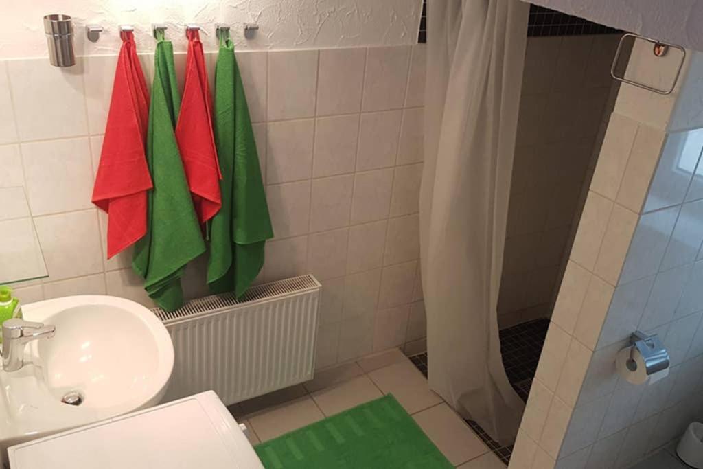 Appartement Vanille, Ferienwohnung Mit Eigenem Eingang, Wie Ein Kleines Haus Bad Salzuflen Exteriör bild
