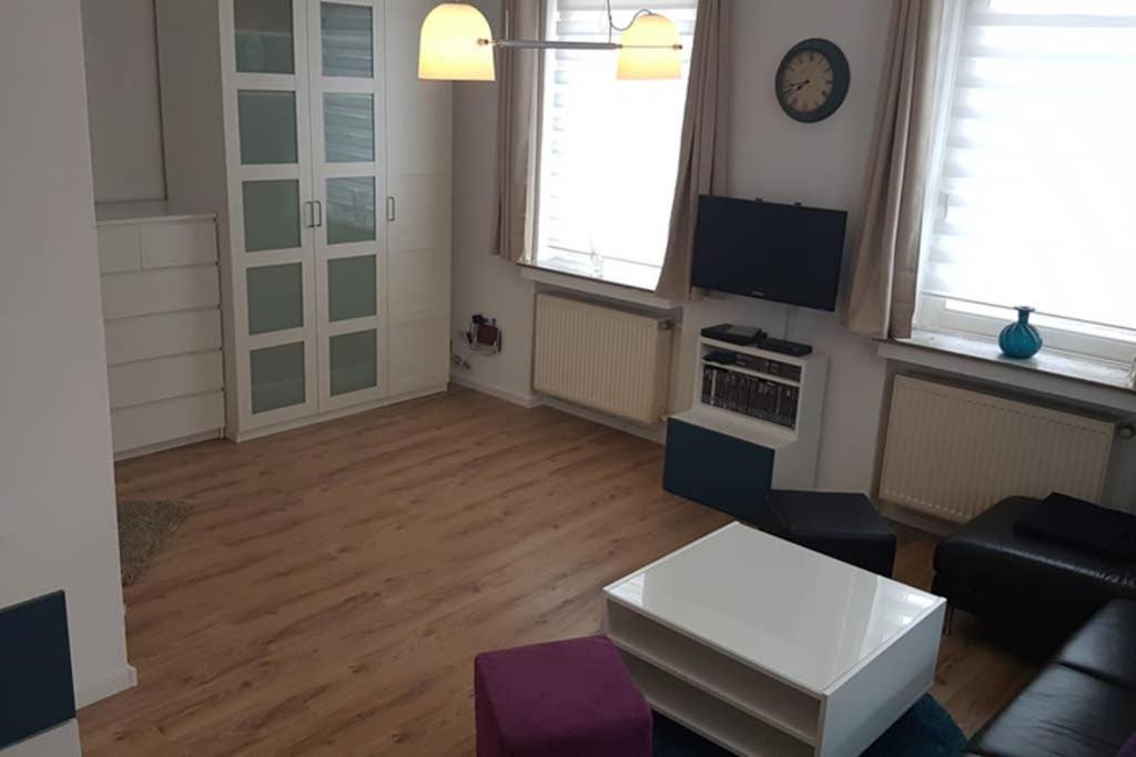 Appartement Vanille, Ferienwohnung Mit Eigenem Eingang, Wie Ein Kleines Haus Bad Salzuflen Exteriör bild
